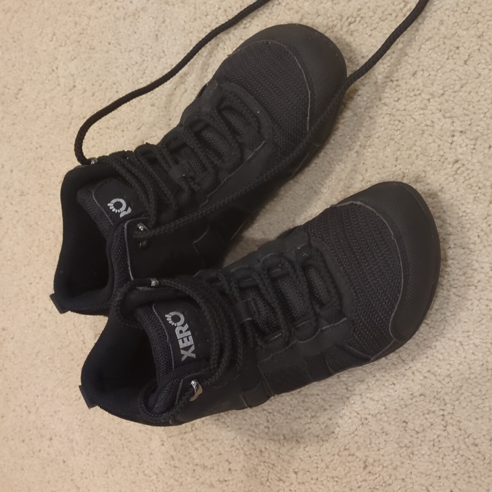 Xero barefoot hiking boots sz W 37 - US 6.5